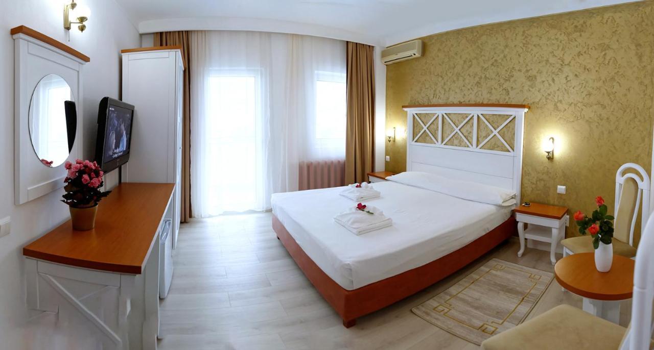 Hotel Albatros Mamaia Extérieur photo