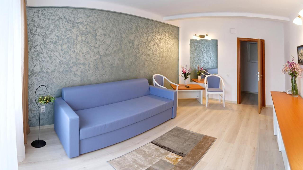 Hotel Albatros Mamaia Extérieur photo