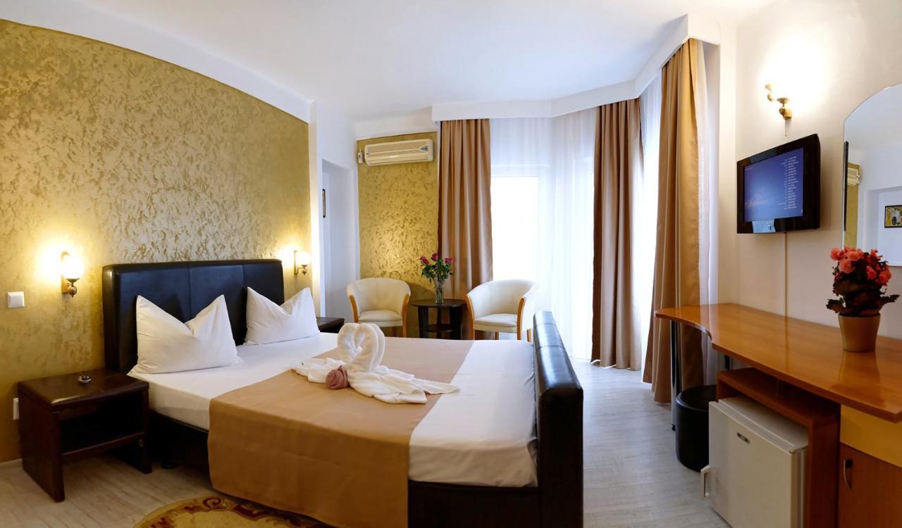 Hotel Albatros Mamaia Extérieur photo