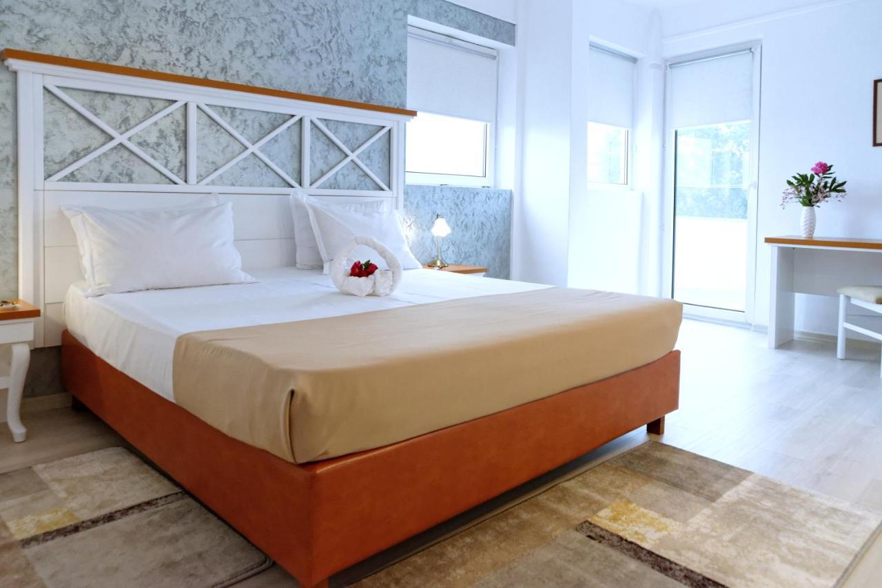 Hotel Albatros Mamaia Extérieur photo