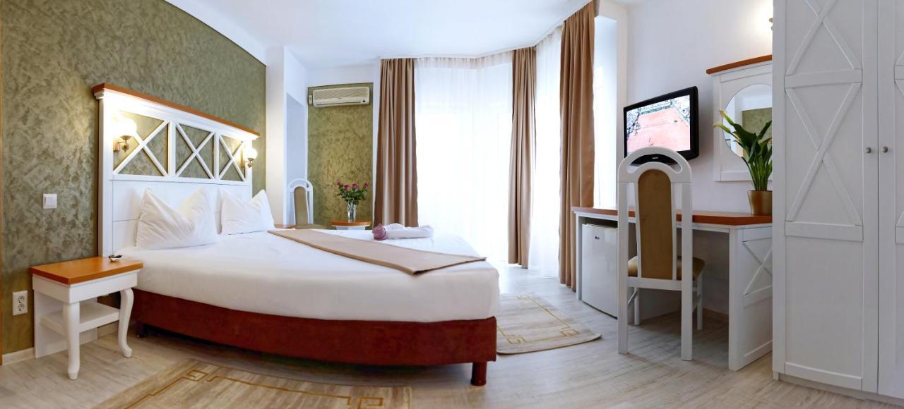 Hotel Albatros Mamaia Extérieur photo