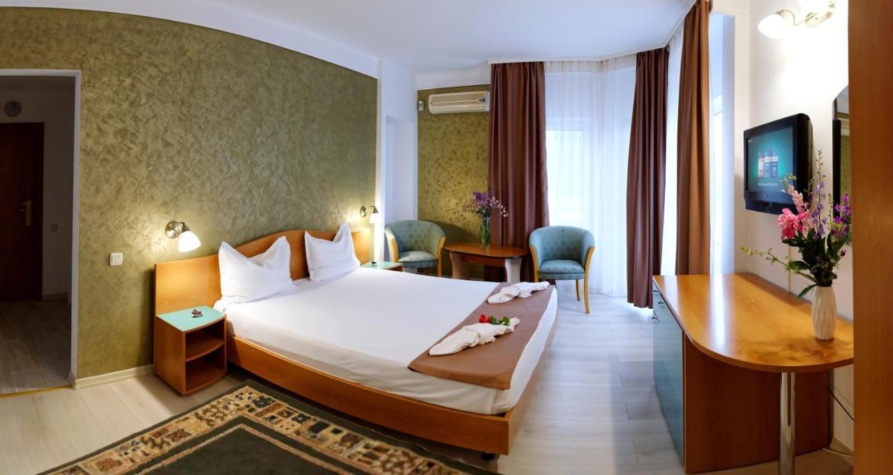 Hotel Albatros Mamaia Extérieur photo